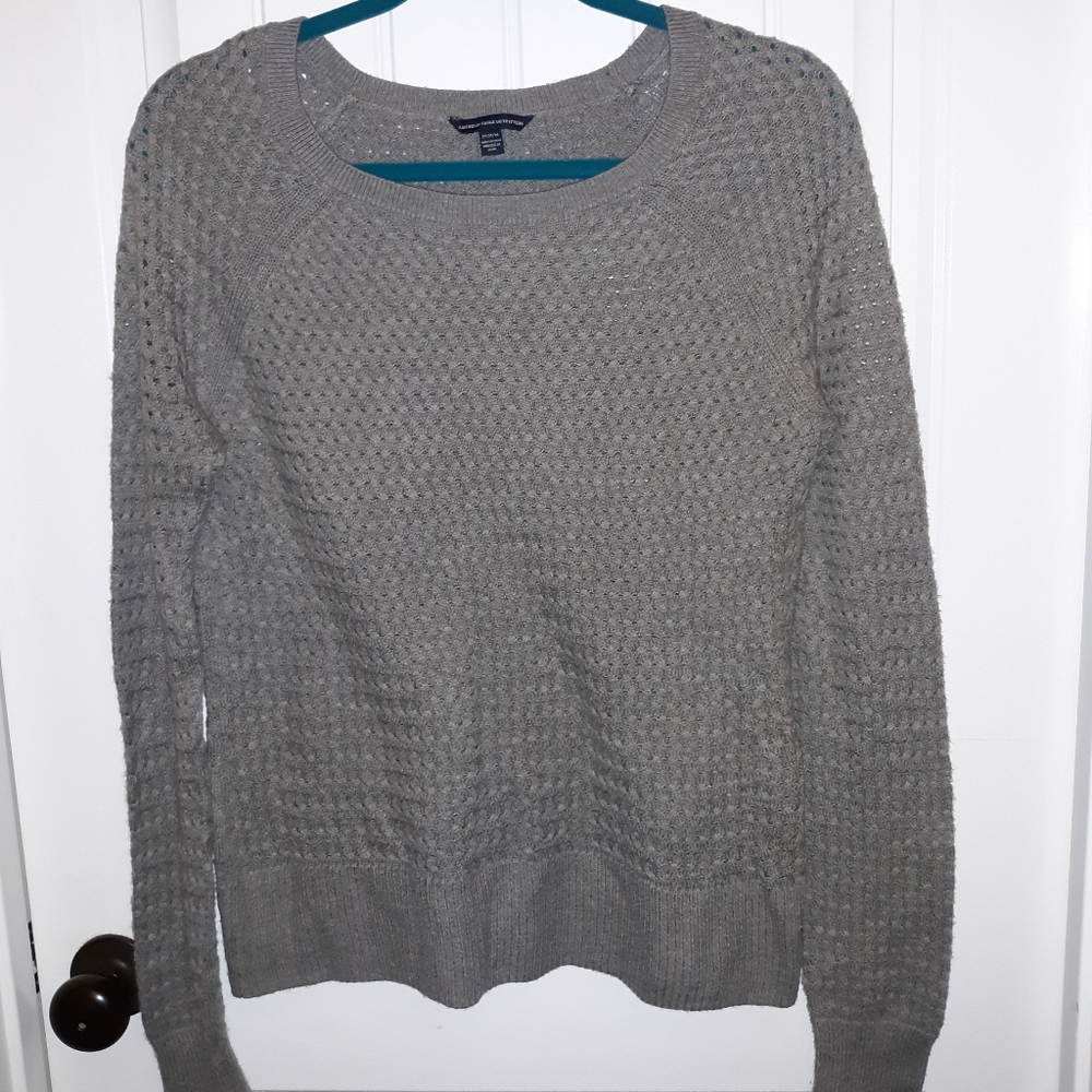 American Eagle gray sweater